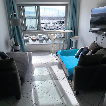Cap D'agde Vue Port Et Parking Terrasse La Desirade Apartmán Agde